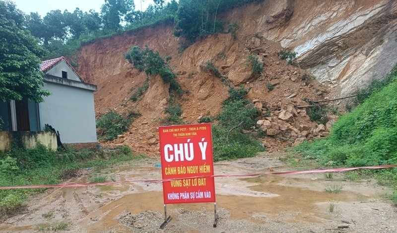 Tình trạng sạt lở tại huyện Thạch Thành, tỉnh Thanh Hóa do ảnh hưởng của mưa lớn