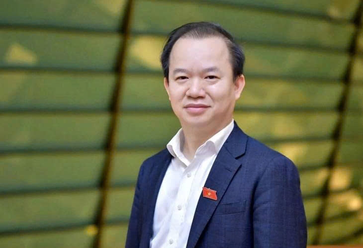 pgs-ts-bui-hoai-son.jpg