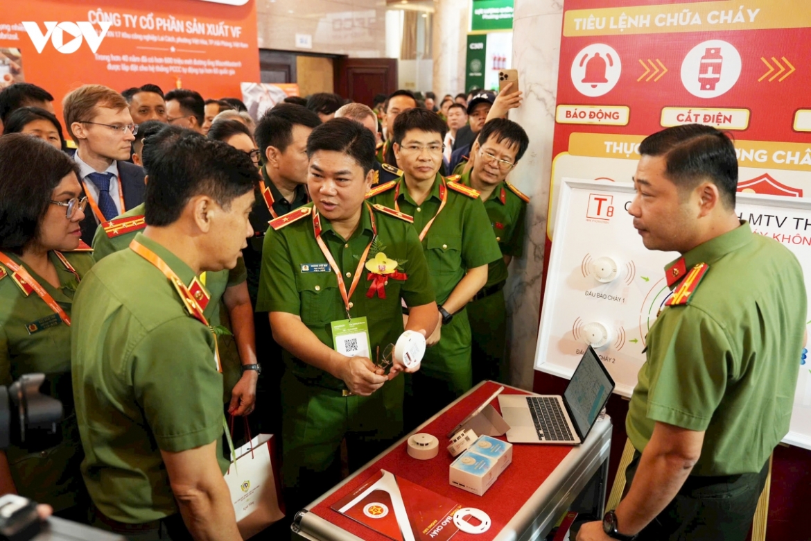 thiet-bi-pccc.jpg