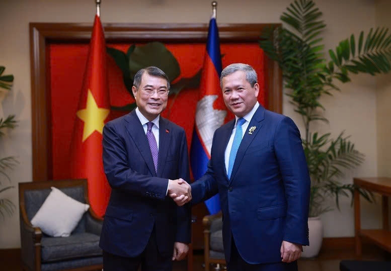 thu-tuong-le-minh-hung-va-thu-tuong-campuchia-hun-manet.-anh_-vgp.jpg