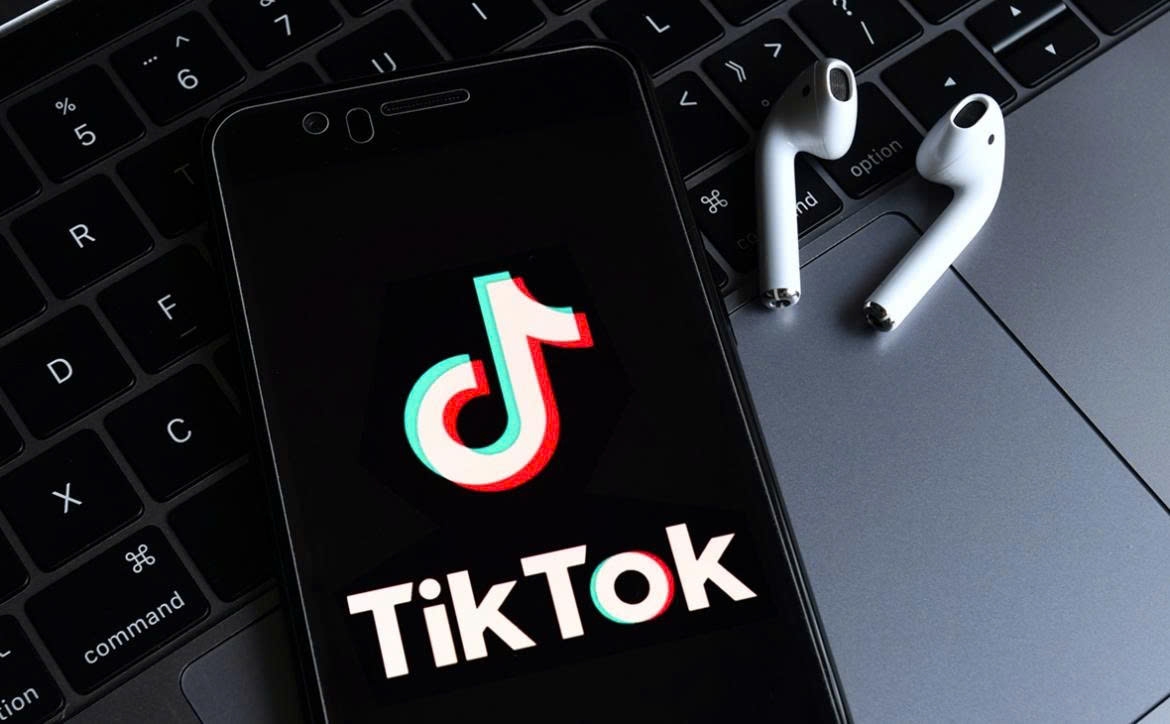 tiltok.jpg