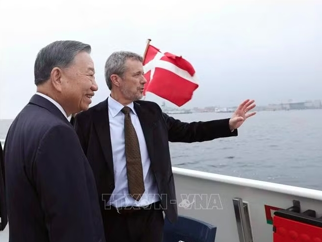 tong-bi-thu-tham-dao-dan-mach-1.png