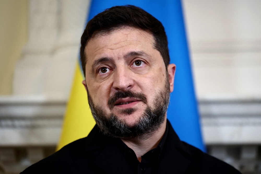 Ông Zelensky nói cảm thấy bị ông Trump phản bội sau thỏa thuận nhiên liệu với Nga. Ảnh: Reuters
