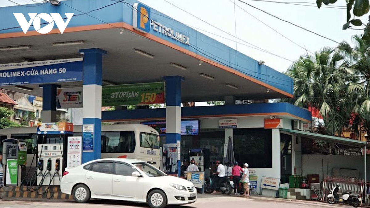 gia xang giu nguyen, gia dau giam manh tu 15h chieu nay 11 1 hinh anh 1