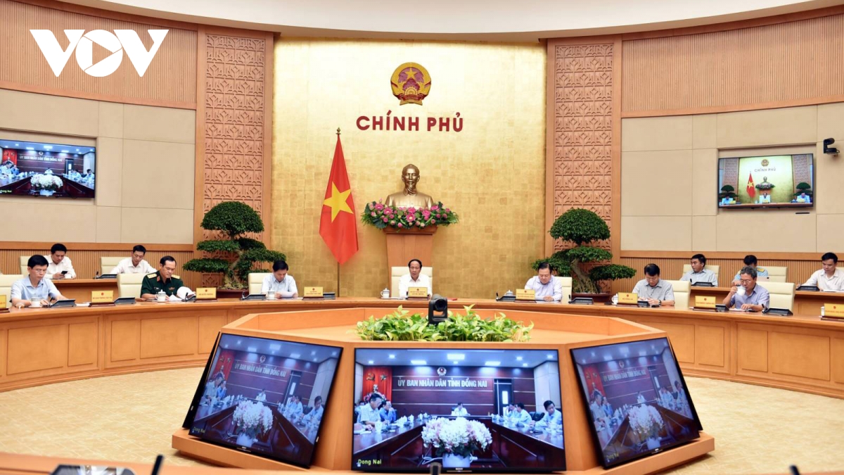 pho thu tuong le van thanh doc thuc tien do cang hang khong quoc te long thanh hinh anh 1