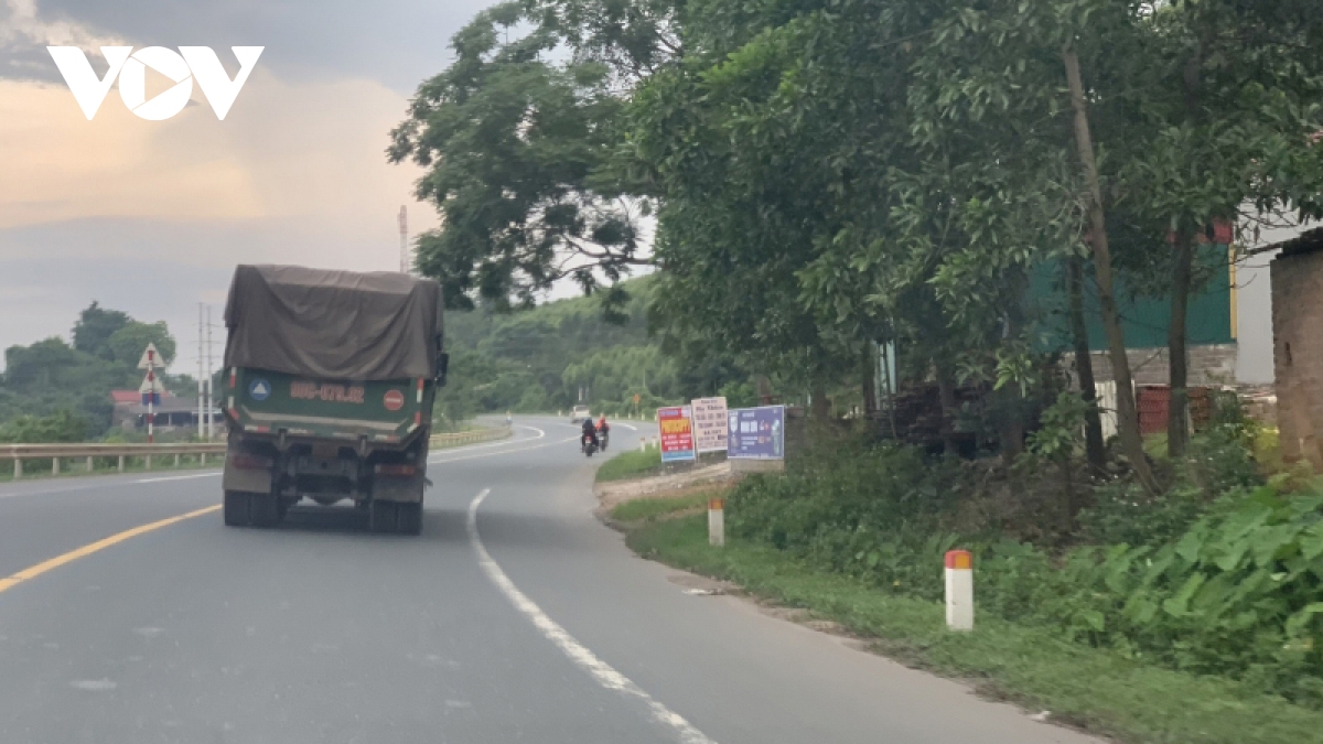 xe co dau hieu qua kho qua tai tung hoanh vang bong luc luong chuc nang hinh anh 1