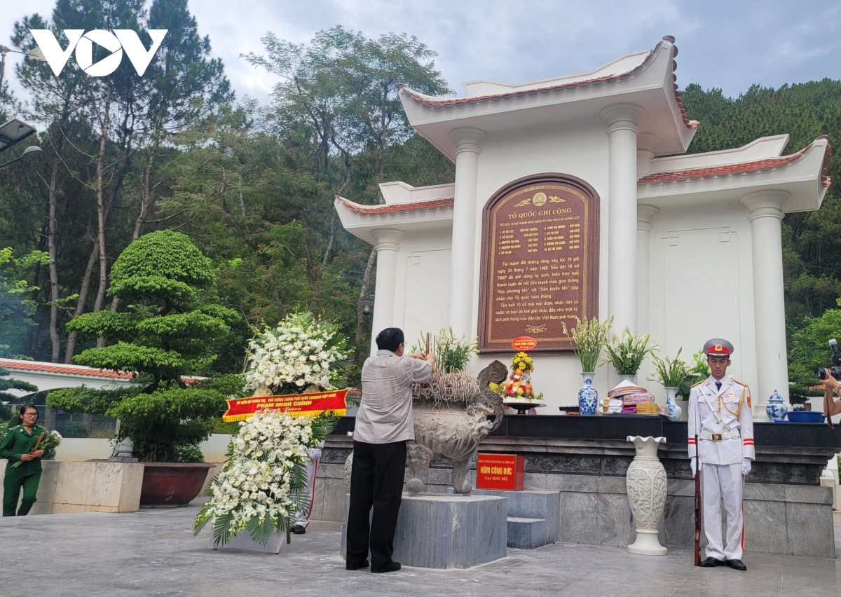 thu tuong pham minh chinh dang huong tai khu di tich nga ba Dong loc hinh anh 2
