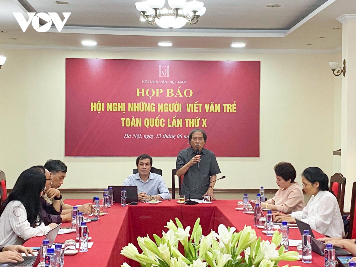 119 cay but tham du hoi nghi nhung nguoi viet van tre toan quoc lan thu x hinh anh 1