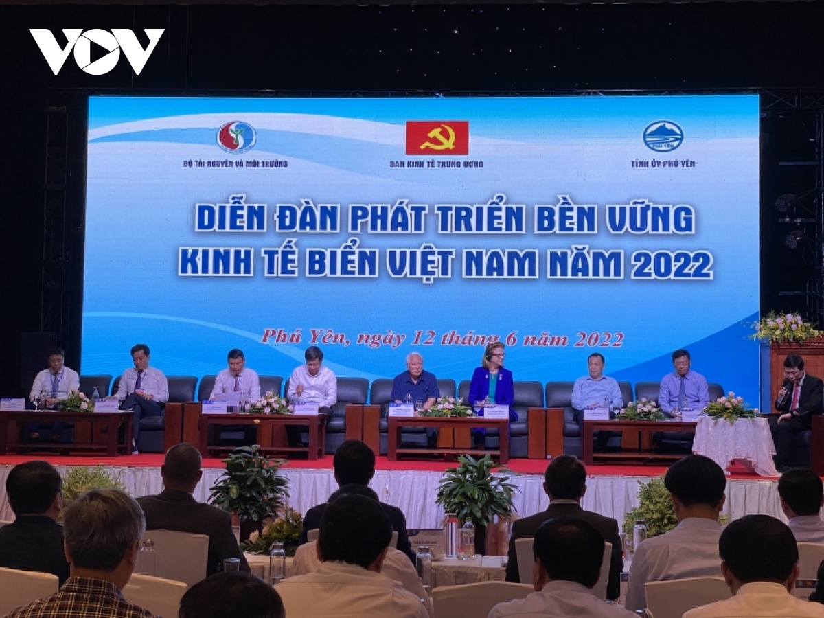phat trien kinh te bien can hai hoa giua kinh te va moi truong hinh anh 2