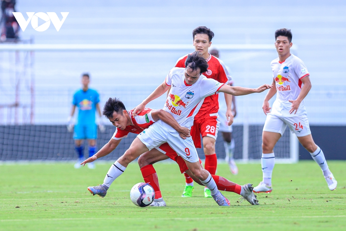 truc tiep viettel fc 1-1 hagl bao toan lap sieu pham hinh anh 1