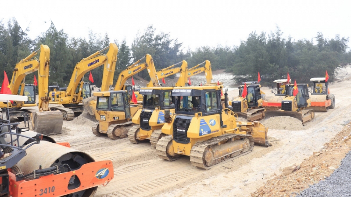 lap to giam sat, don doc cac du an dau tu cong cham tien do hinh anh 1