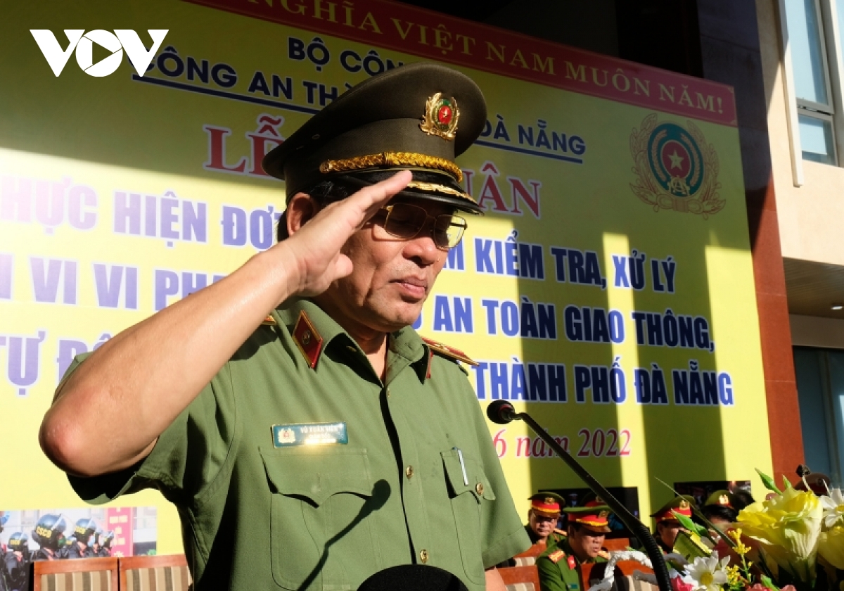 cong an Da nang ra quan cao diem kiem tra, xu ly hanh vi vi pham trat tu an toan hinh anh 1