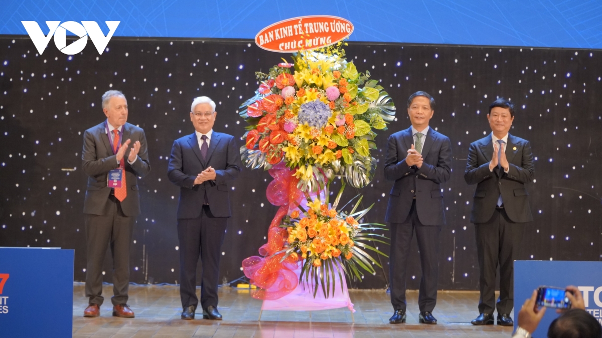 binh duong 2 lan lien tiep lot vao top 7 cong dong thong minh the gioi hinh anh 1