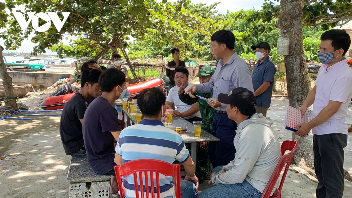 Dua thi the 3 thuyen vien tau ca bi dam chim ve quang ngai an tang hinh anh 2