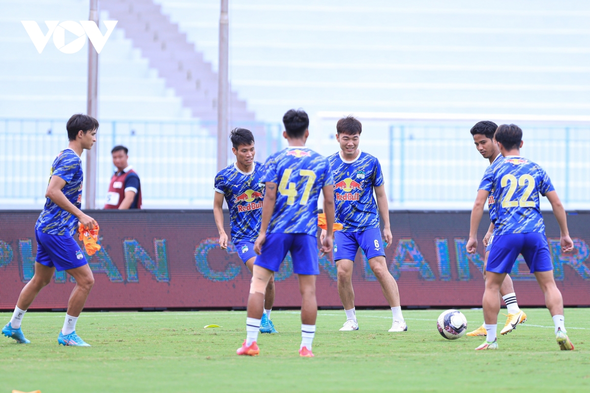 truc tiep viettel fc 1-1 hagl bao toan lap sieu pham hinh anh 5