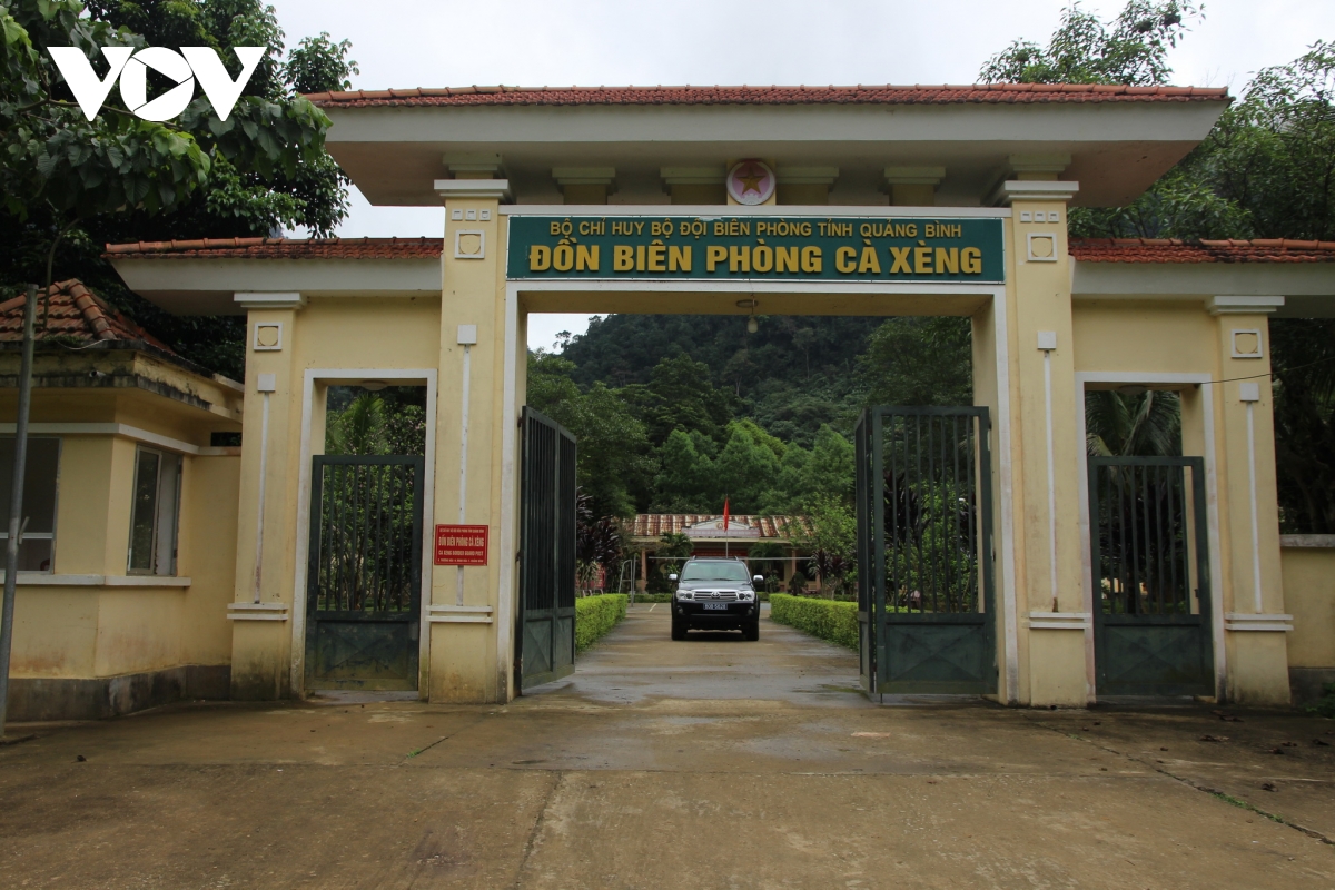 xin ra khoi ho ngheo, Dang vien thap lua y chi vuot kho hinh anh 6