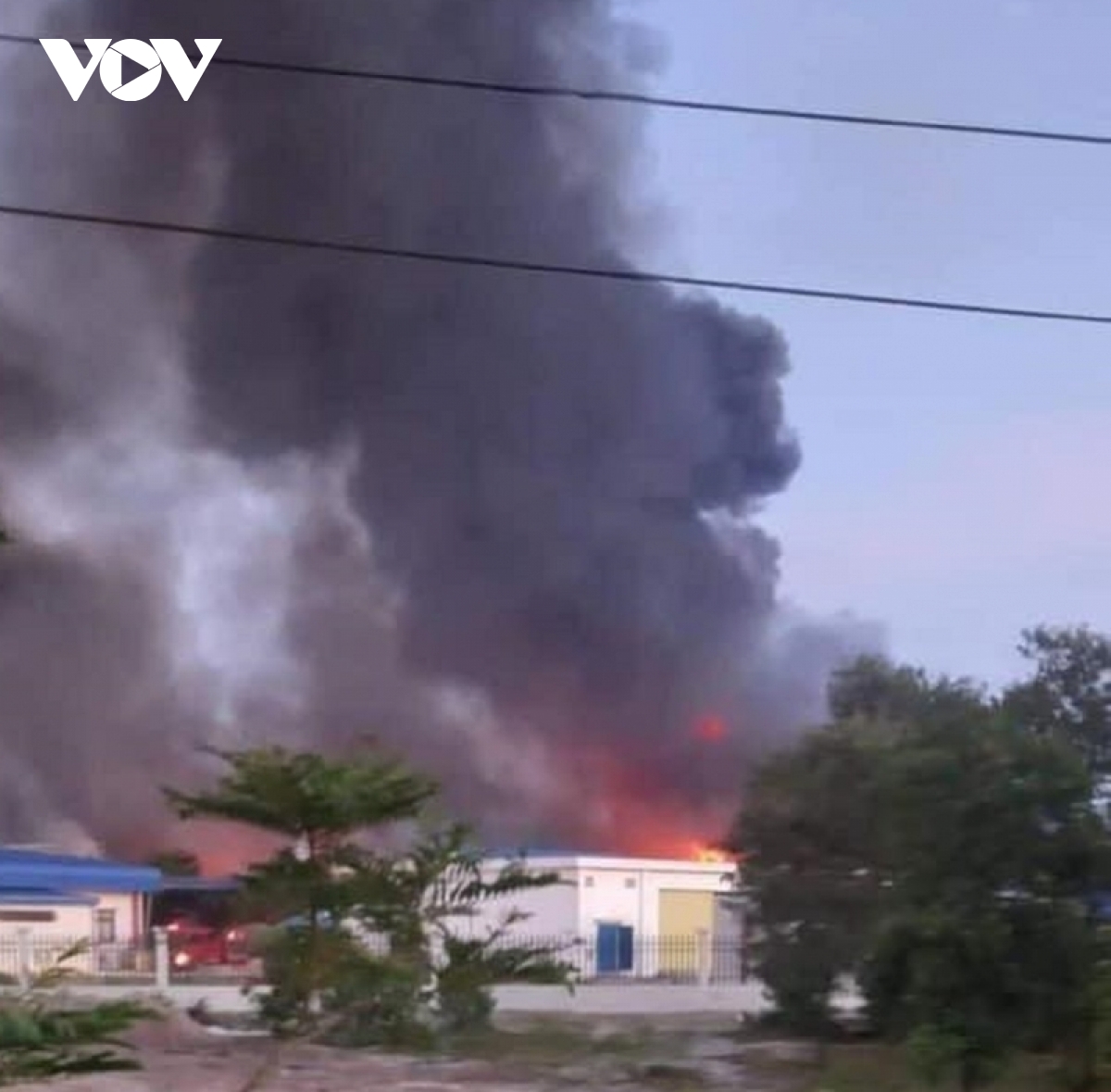 Da dap tat dam chay lon tai cong ty det may scavi, tinh thua thien hue hinh anh 1