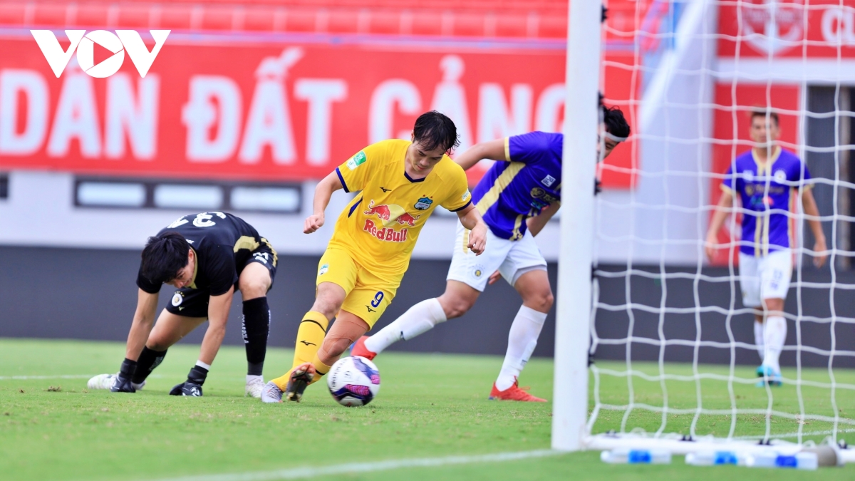 hang thu tham hoa, hagl thua tan nat truoc ha noi fc o cup tu hung 2022 hinh anh 19