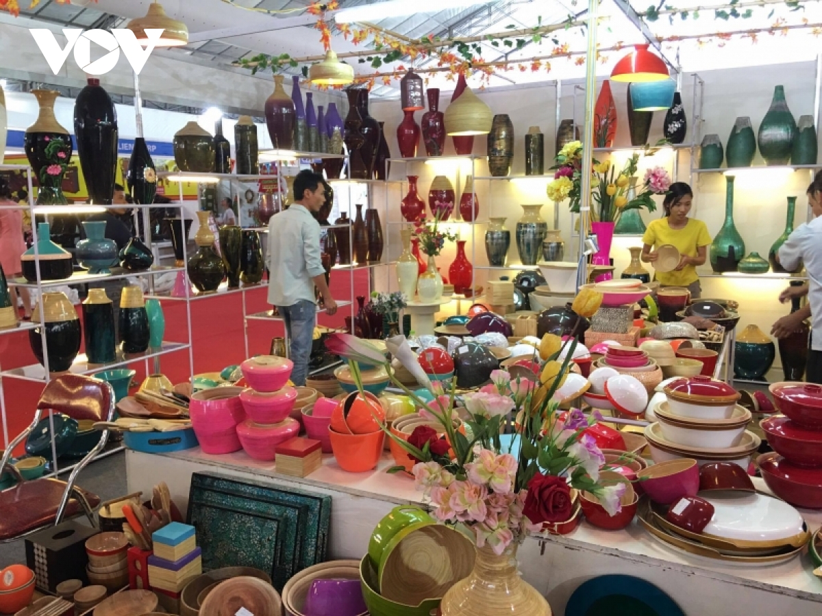 kinh doanh online no ro, ha noi tim cach chong that thu thue hinh anh 2