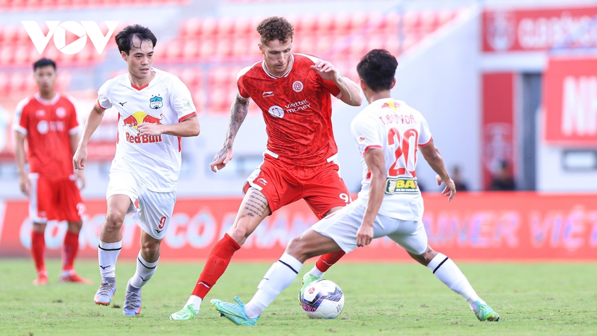 nguoc dong thang viettel fc, hagl gianh hang ba cup tu hung hai phong hinh anh 12