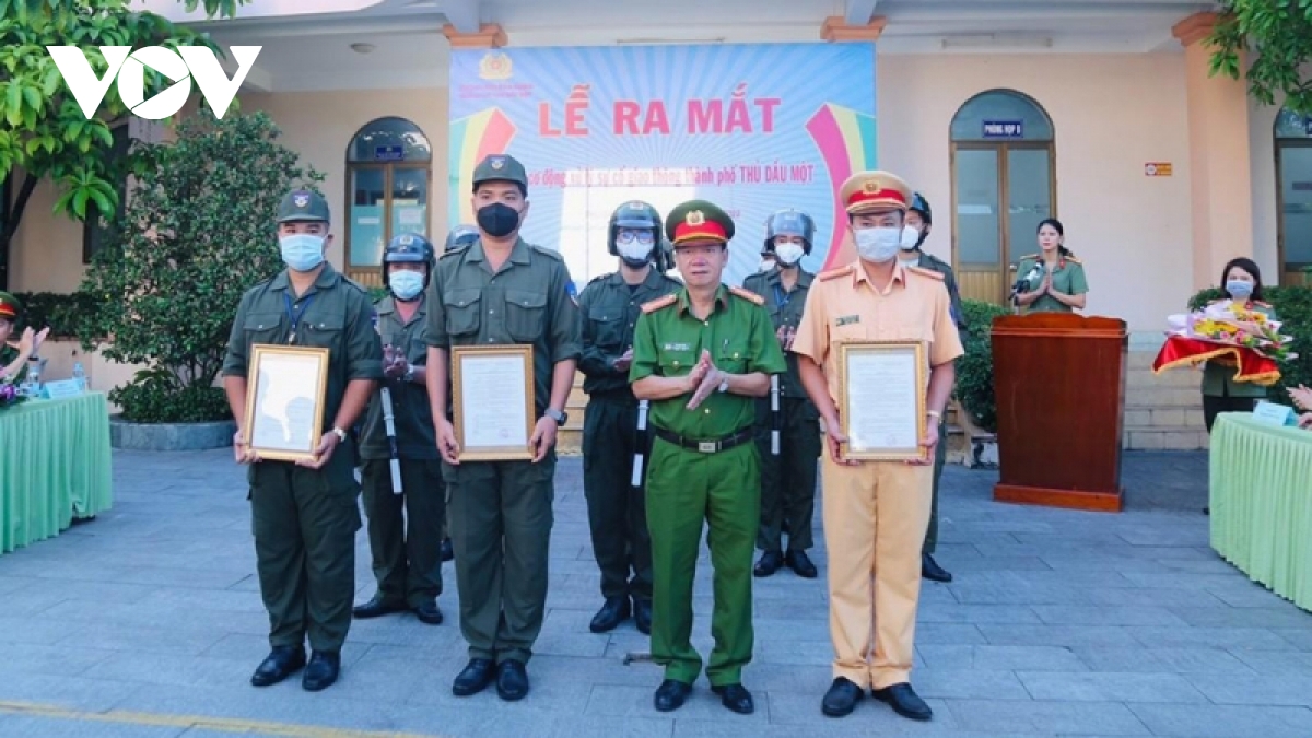 binh duong ra mat Doi co dong xu ly su co giao thong hinh anh 1