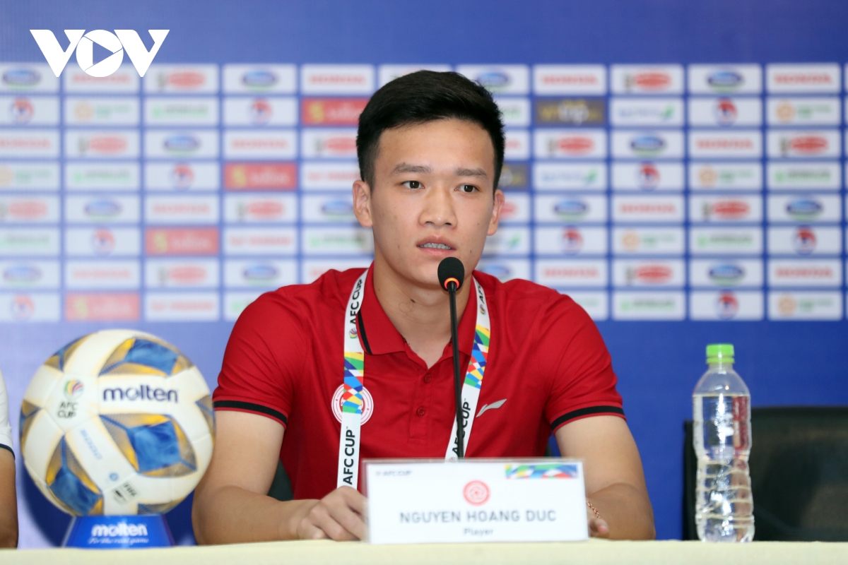 hoang Duc noi gi khi viettel fc bi chi trich loi choi hinh anh 1