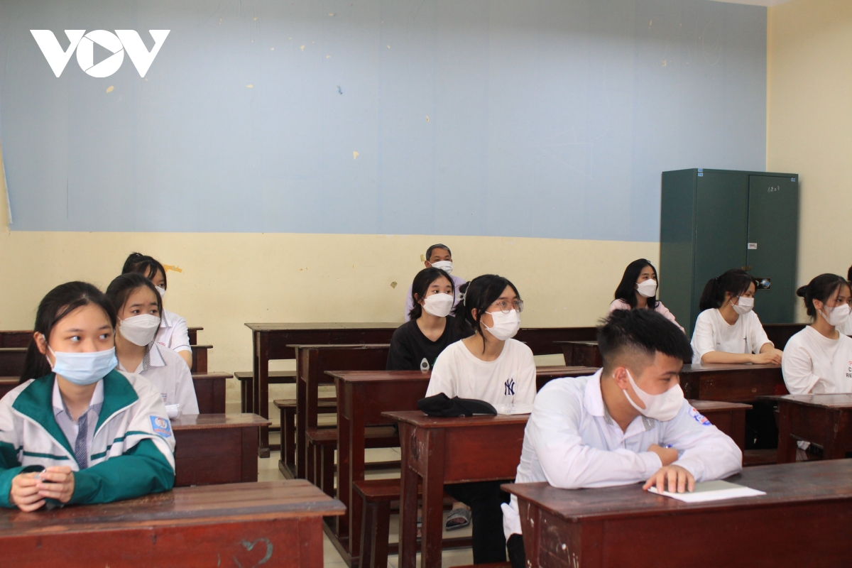 hon 15.000 thi sinh o bac ninh du thi vao lop 10 hinh anh 2