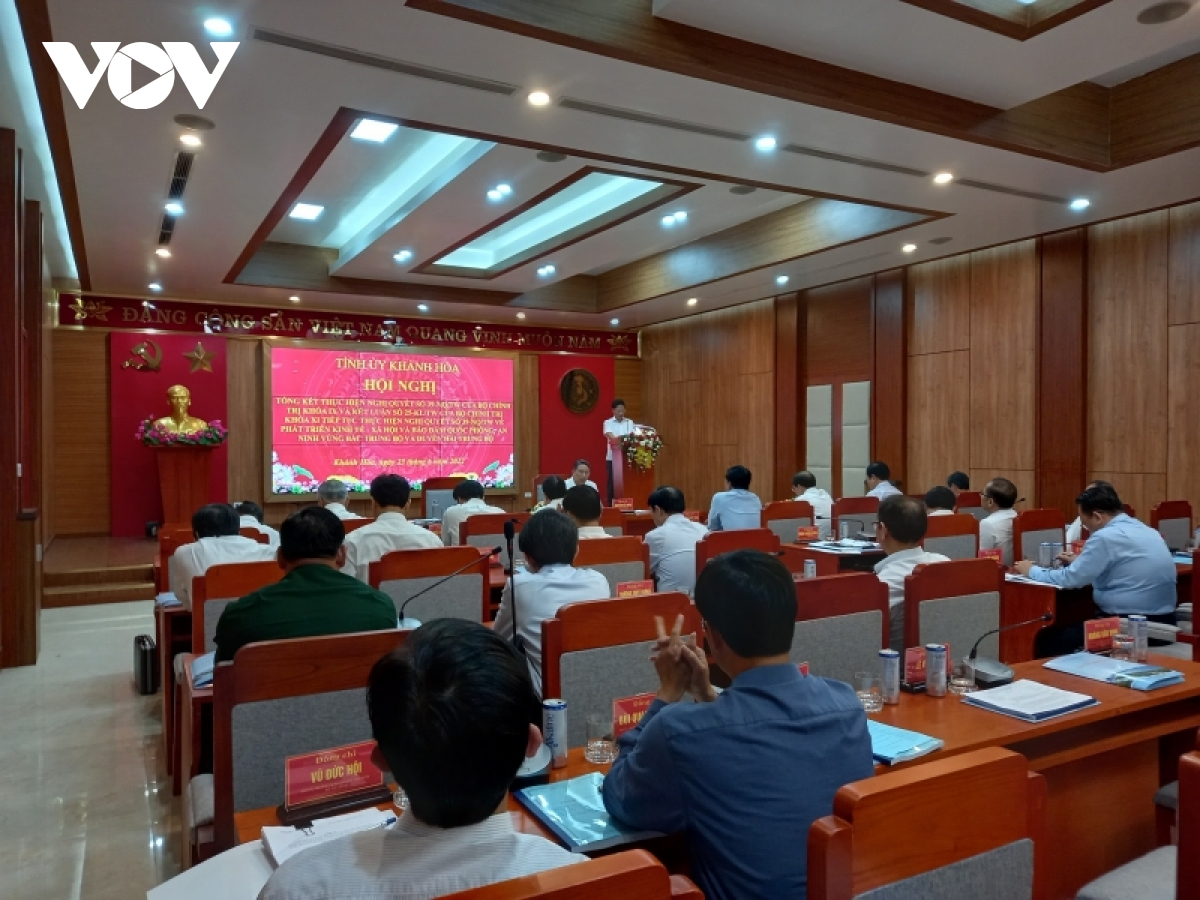Ong tran tuan anh chu tri hoi nghi tong ket nghi quyet 39 tai khanh hoa hinh anh 2