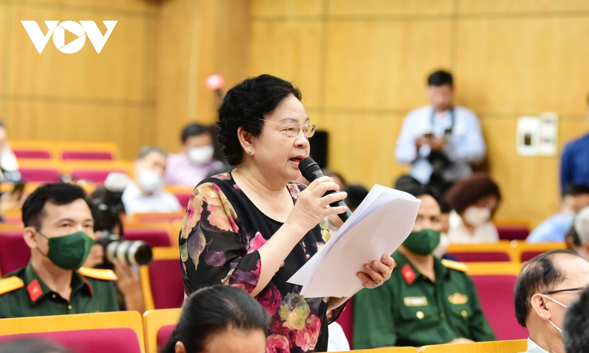 tong bi thu tiep xuc cu tri ha noi nhieu y kien thang than ve chong tham nhung hinh anh 2