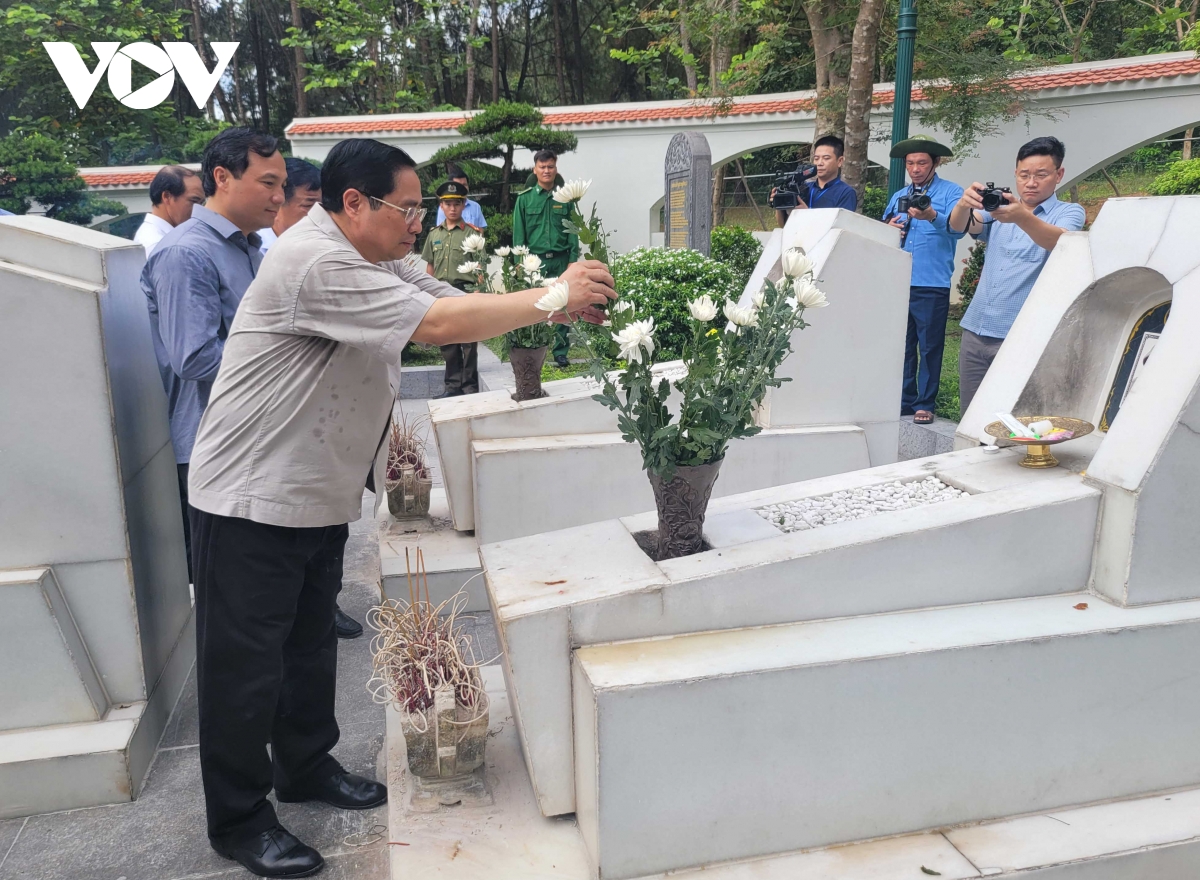 thu tuong pham minh chinh dang huong tai khu di tich nga ba Dong loc hinh anh 1