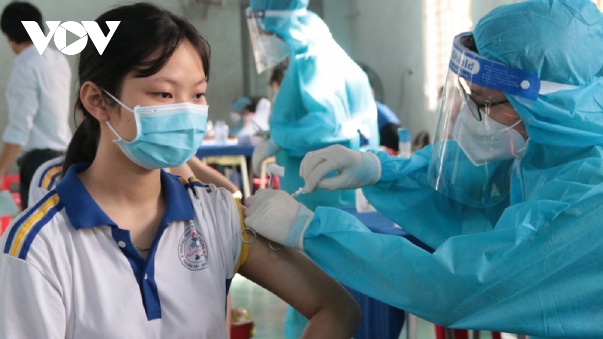 binh duong con ton hon 214.000 lieu vaccine covid-19 hinh anh 1