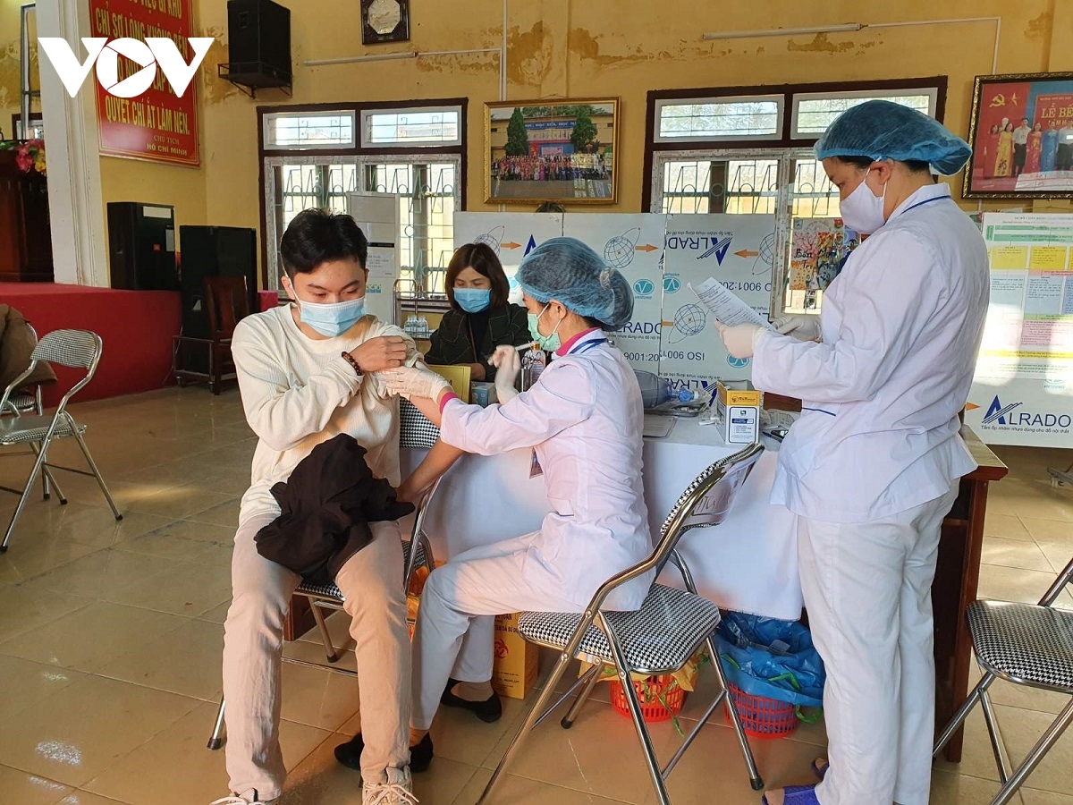 nguoi dan cac tinh Dong bac xuat hien tam ly chu quan, tri hoan tiem mui 4 hinh anh 3