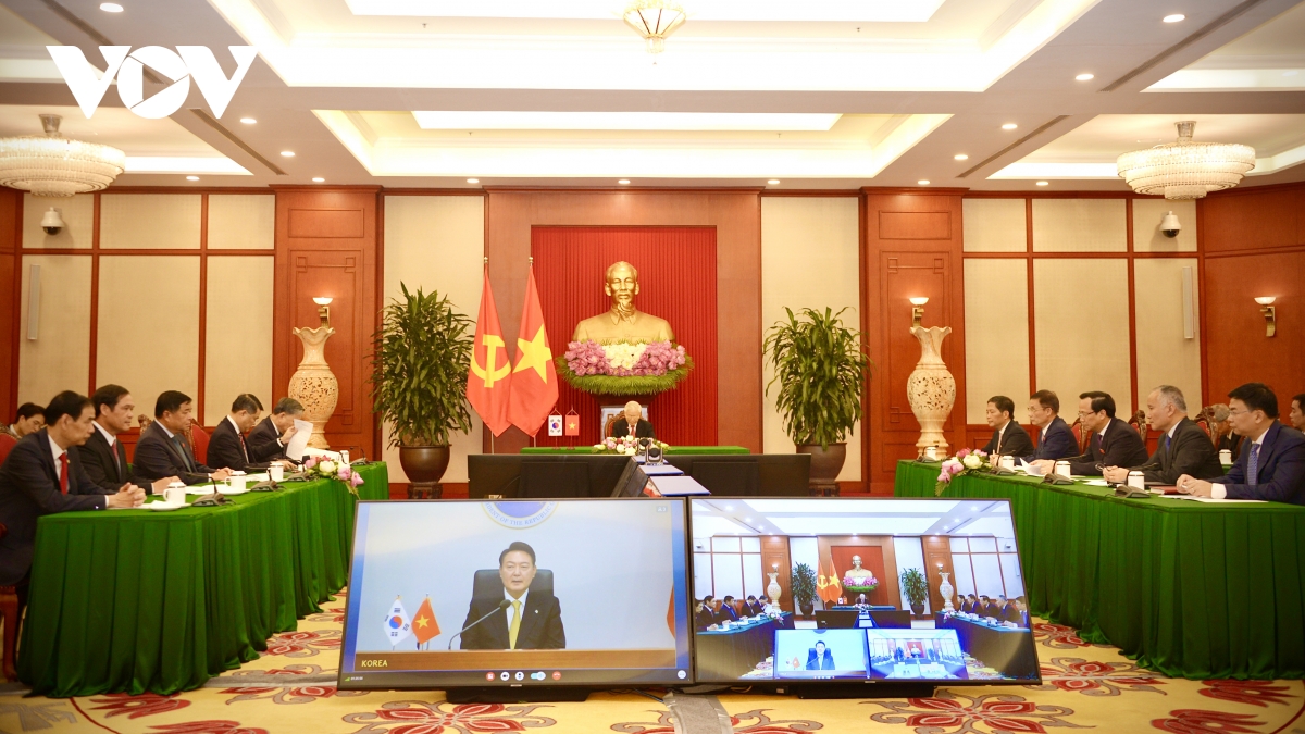 tong bi thu nguyen phu trong hoi dam truc tuyen voi tong thong han quoc yoon suk-yeol hinh anh 3