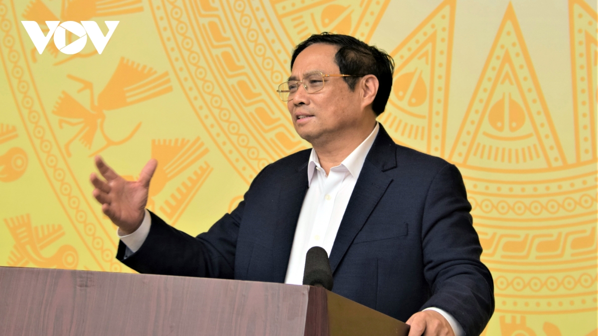 thu tuong bao chi phai la vu khi sac ben trong phong, chong tham nhung hinh anh 2