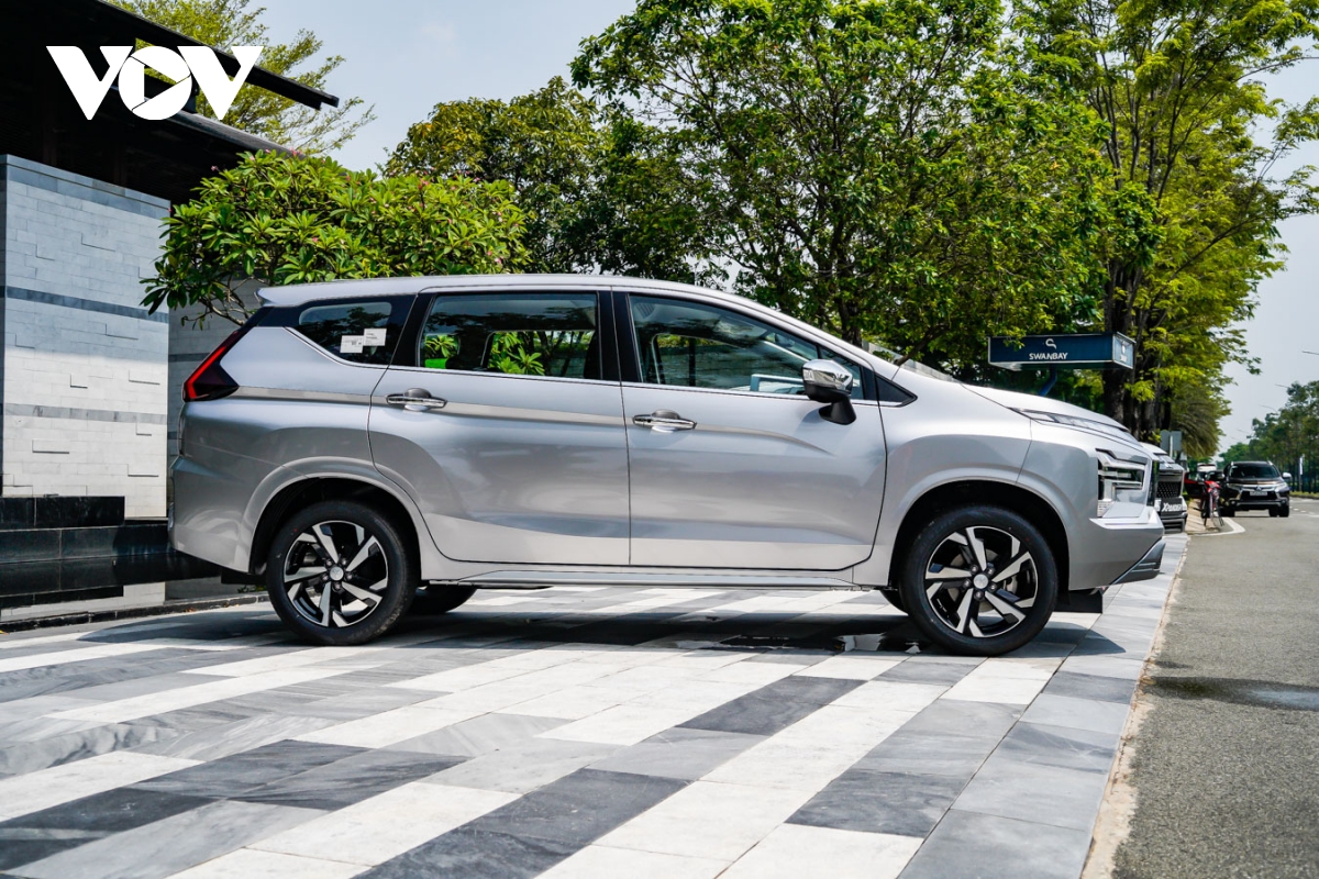 mitsubishi xpander 2022 - nang cap 20 diem moi, gia tu 555 trieu dong hinh anh 2