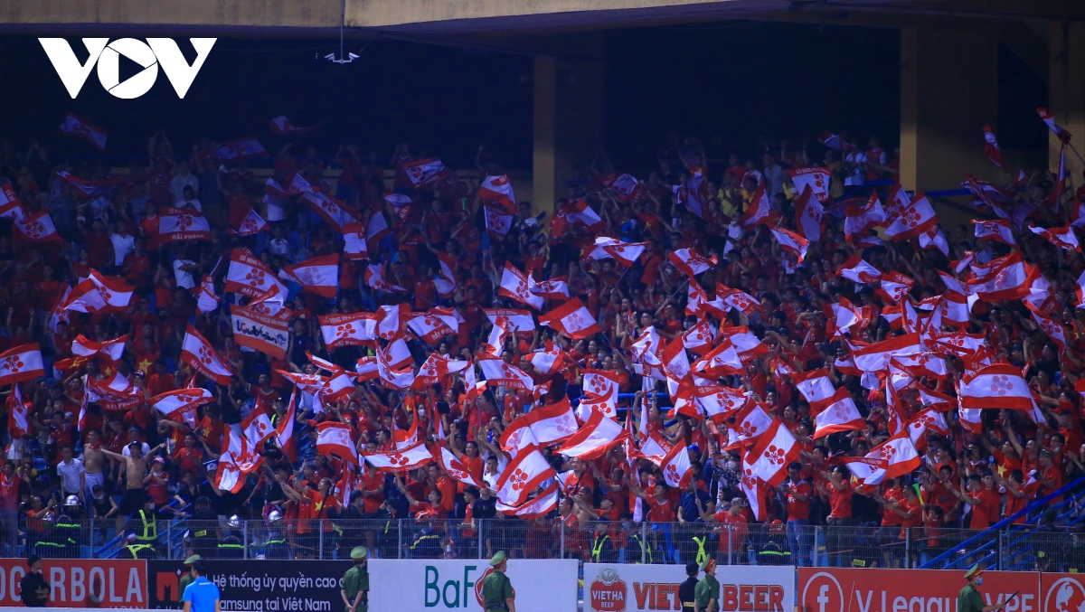 cDv hai phong noi khong voi phao sang trong san hang Day o tran gap ha noi fc hinh anh 5