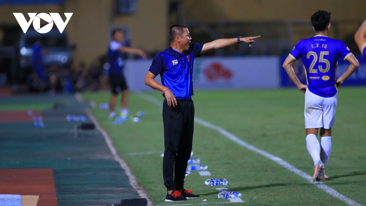 cDv hai phong noi khong voi phao sang trong san hang Day o tran gap ha noi fc hinh anh 7