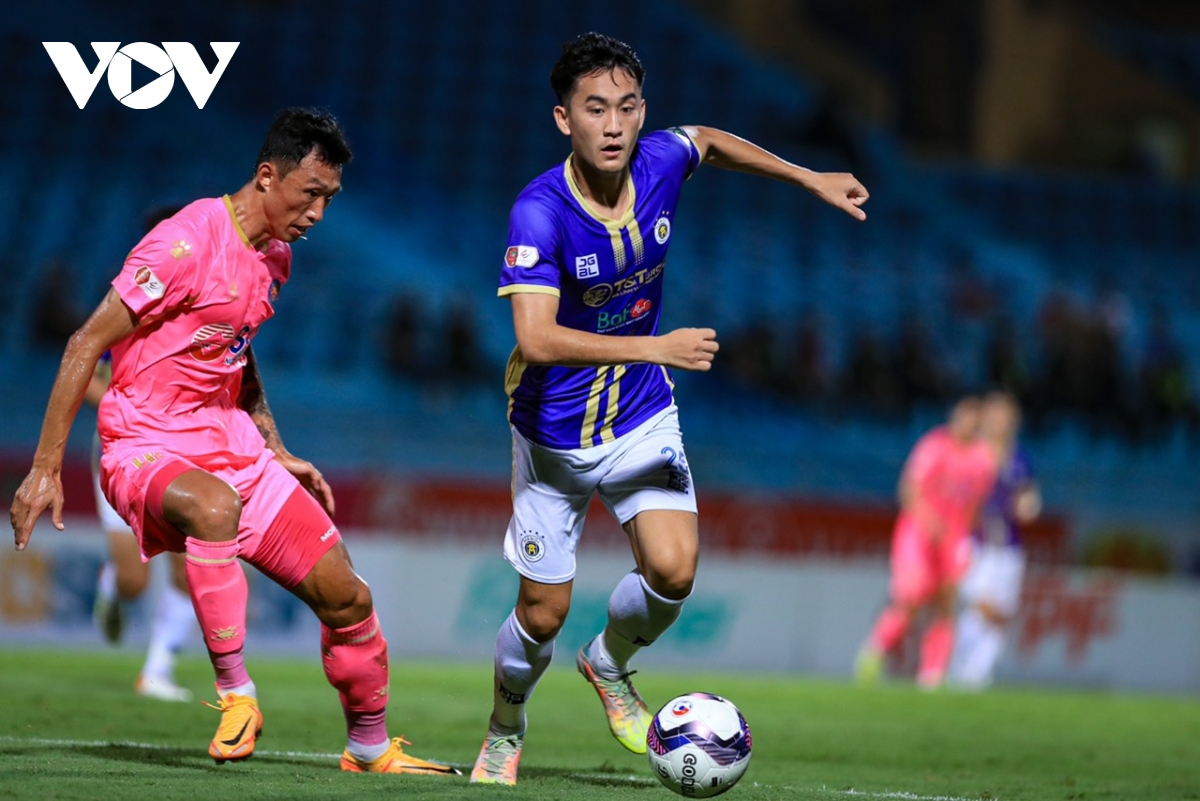 ha noi fc thang de sai gon fc trong ngay dac biet cua van hau va Duc huy hinh anh 7