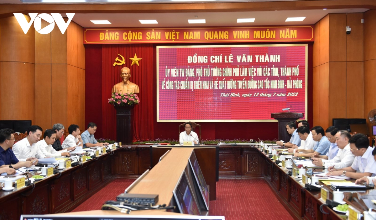 pho thu tuong le van thanh kiem tra viec trien khai cao toc ninh binh-hai phong hinh anh 2
