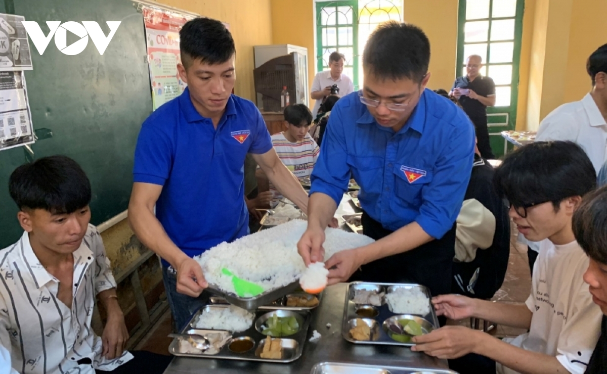 hang tram suat com mien phi tang thi sinh vung cao mu cang chai hinh anh 15