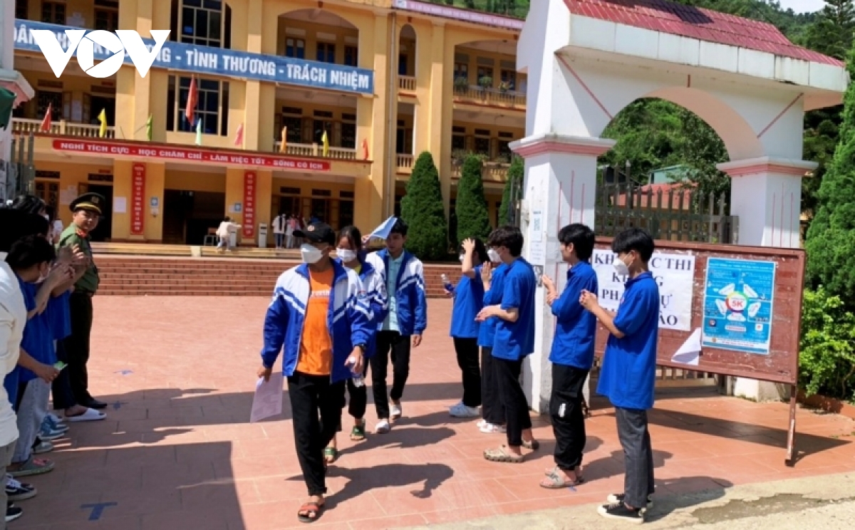 hang tram suat com mien phi tang thi sinh vung cao mu cang chai hinh anh 1