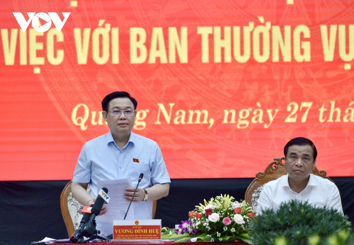 chu tich quoc hoi lam viec voi ban thuong vu tinh uy quang nam hinh anh 1