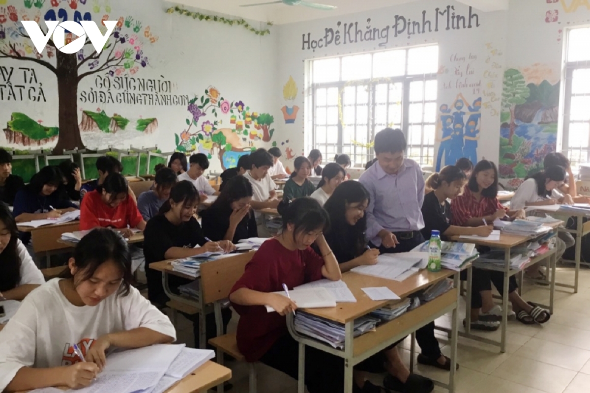 cac dia phuong ho tro thi sinh tham du ky thi tot nghiep thpt hinh anh 2