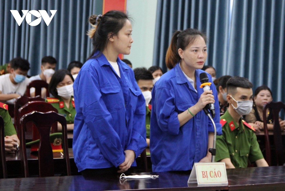 2 chi em gai vao tu vi toi mua ban ma tuy hinh anh 1