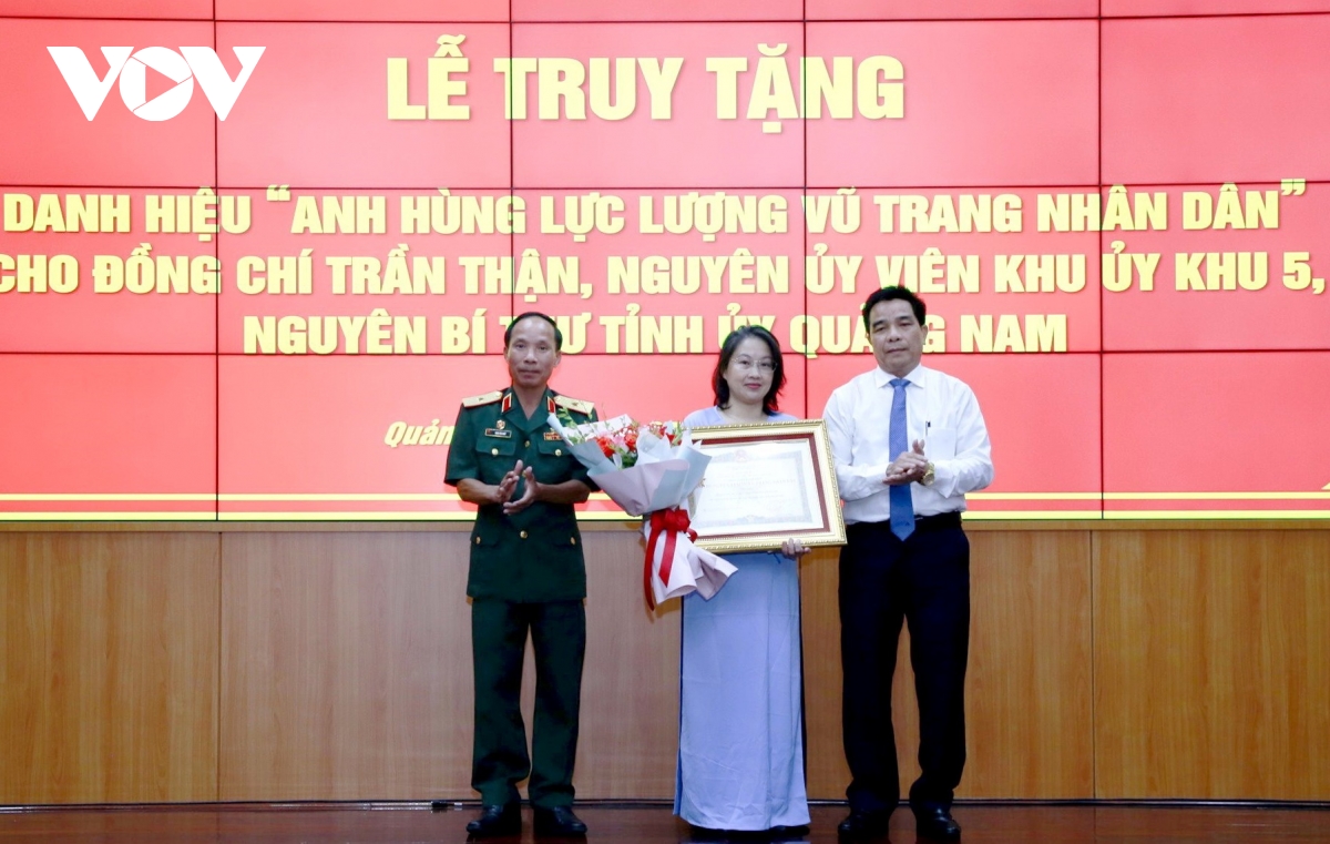 truy tang danh hieu anh hung luc luong vu trang nhan dan cho dong chi tran than hinh anh 1
