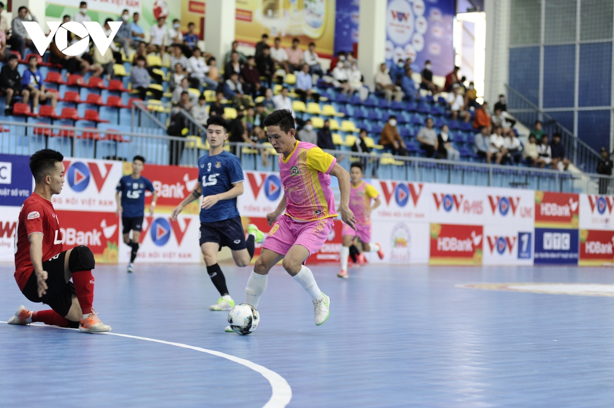 giai futsal hdbank vDqg 2022 sahako vo dich luot di, an tuong thai son bac hinh anh 2