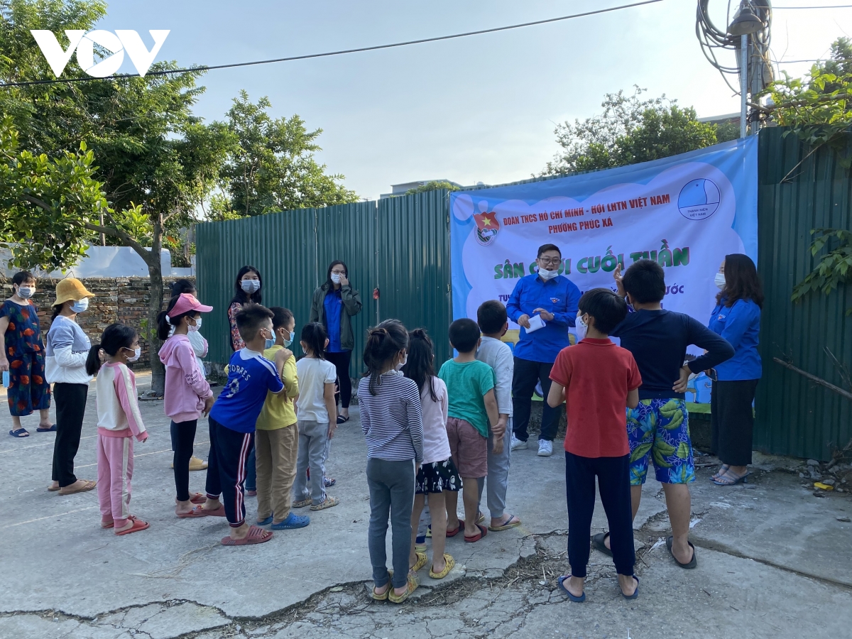 giải bài toán khát sân chơi cho trẻ em hình ảnh 2 giai bai toan khat san choi cho tre em hinh anh 2