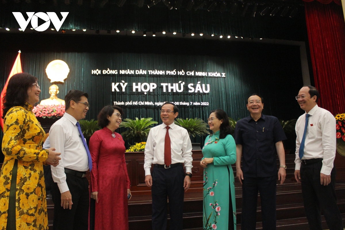 ky hop thu 6 hDnd tp.hcm kinh te thanh pho phuc hoi som hon ky vong hinh anh 3