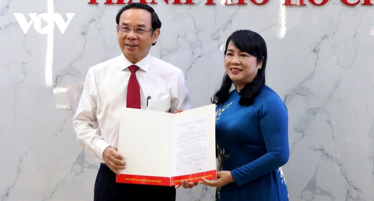 tp.hcm dieu dong ba to thi bich chau giu chuc bi thu quan 1 hinh anh 1