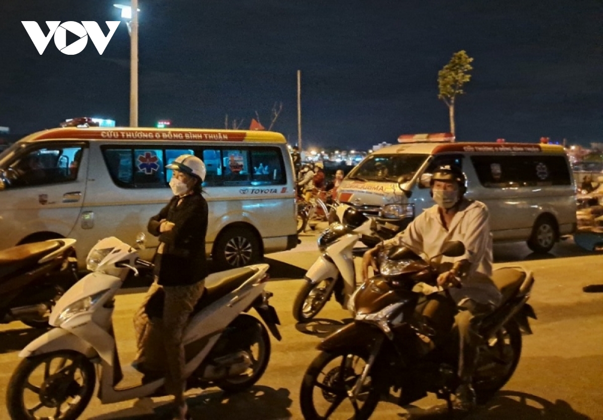 van chua tim duoc tau mat lien lac tren vung bien binh thuan hinh anh 1